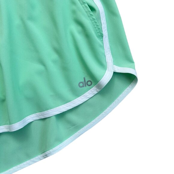 Alo Yoga Mint Green Athletic Shorts White Trim Size S Excellent Condition - Picture 7 of 9